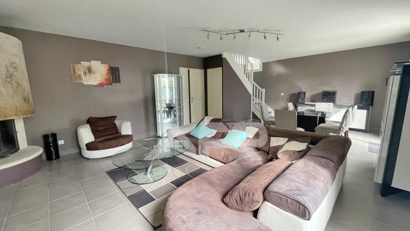 Maison - 130 m² - 6 pièces