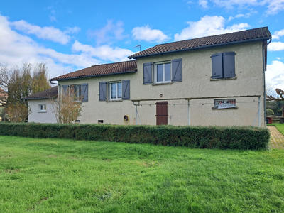 Maison - 140 m² - 5 pièces