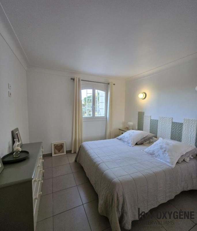 Villa - 215 m² - 12 pièces