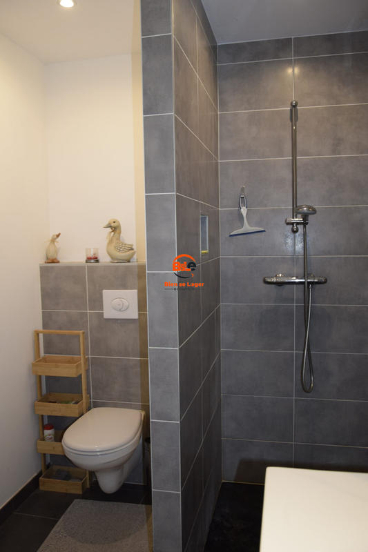 Maison - 225 m² - 8 pièces