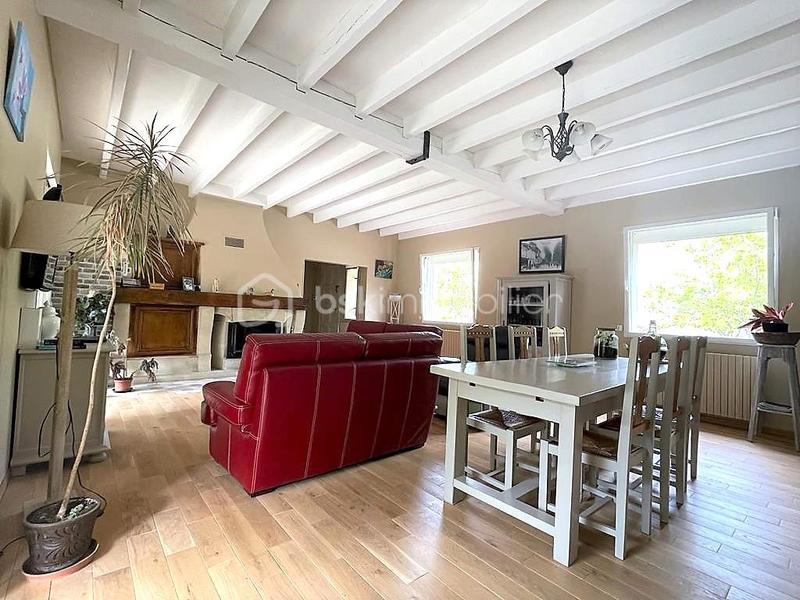 Maison traditionnelle - 153 m² - 6 pièces