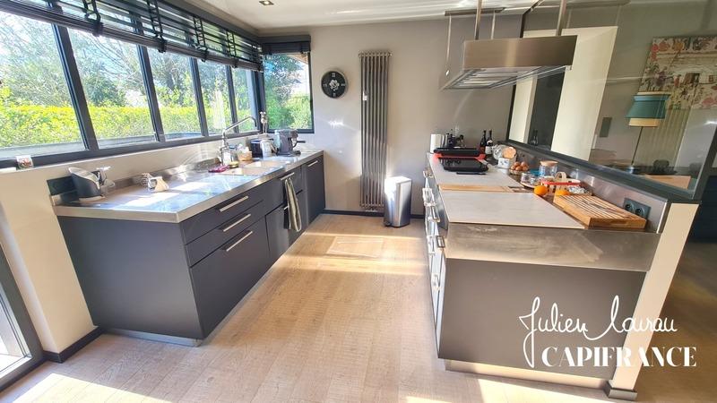 Maison - 185 m² - 6 pièces