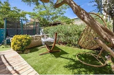 Demeure - 240 m² - 7 pièces