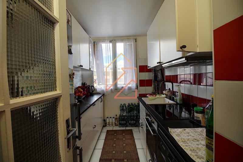 Studio - 82 m² - 4 pièces