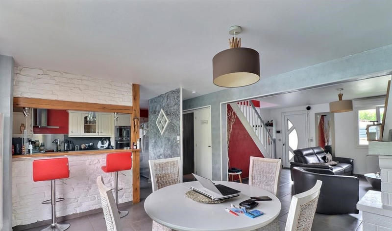 Maison - 147 m² - 7 pièces