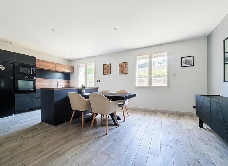 Maison - 81 m² - 4 pièces