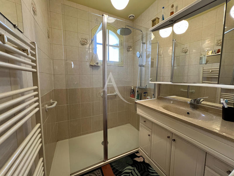 Maison - 147 m² - 6 pièces