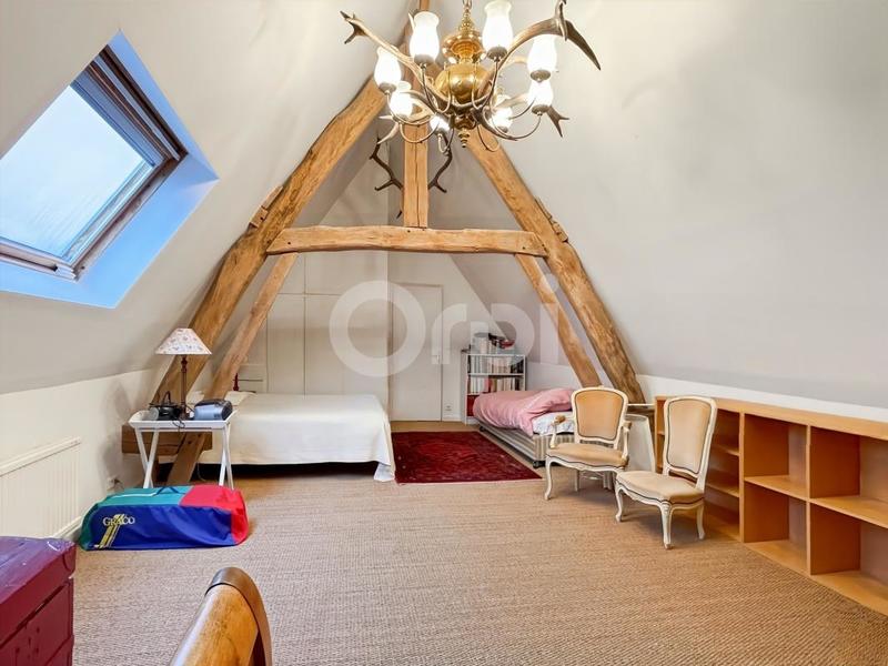 Propriété - 236 m² - 6 pièces