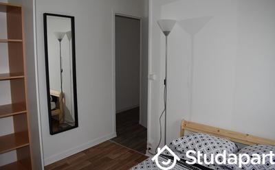 Chambre - 12 m² - 1 pièce