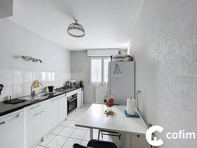 Appartement - 72 m² - 3 pièces