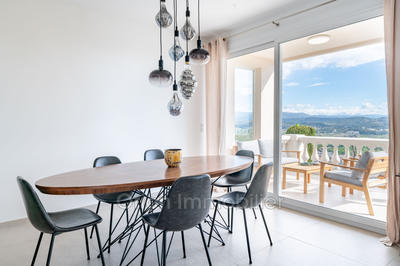 Maison - 190 m² - 7 pièces