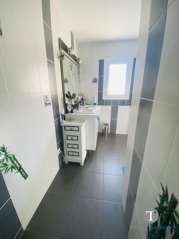 Maison contemporaine - 114 m² - 5 pièces