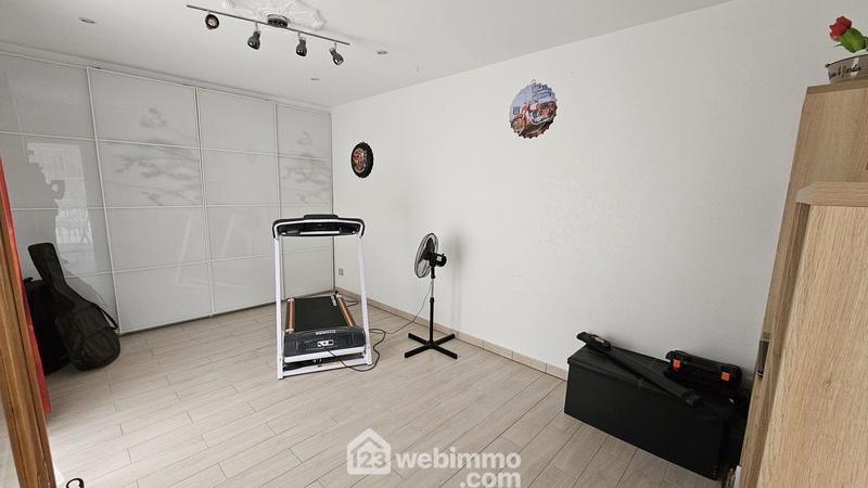 Maison - 197 m² - 6 pièces