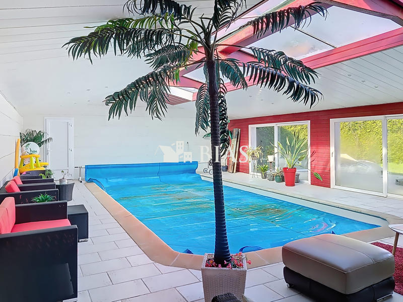 Maison - 149 m² - 5 pièces