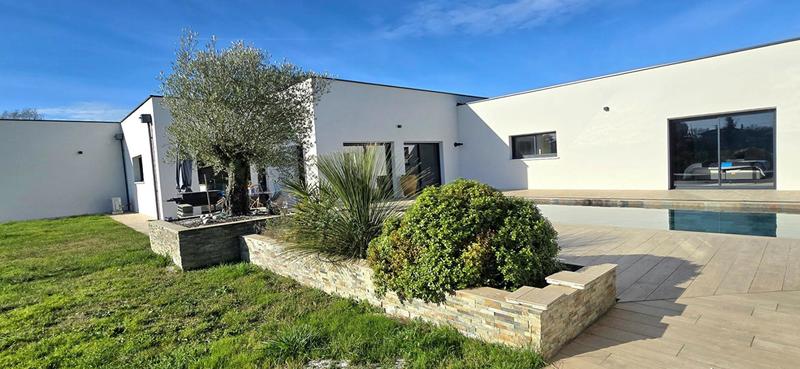 Maison - 194 m² - 6 pièces