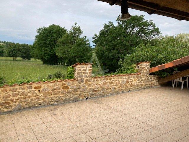 Maison - 275 m² - 6 pièces