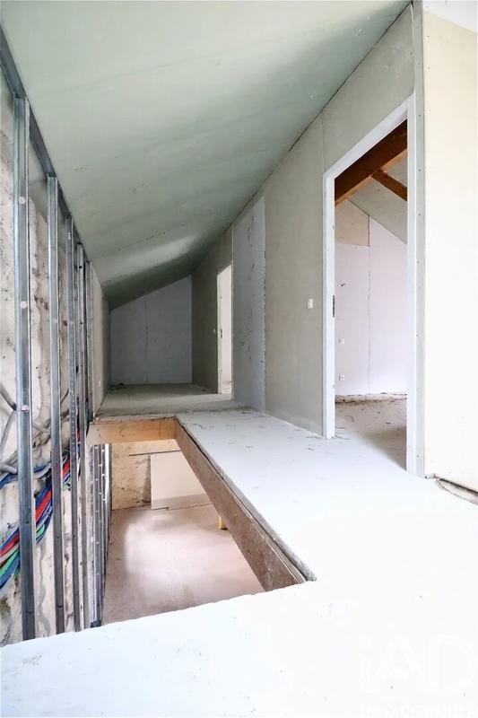 Maison - 229 m² - 6 pièces