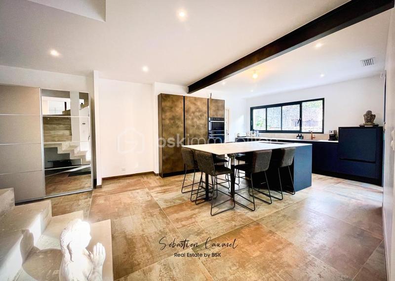 Maison d'architecte - 161 m² - 7 pièces