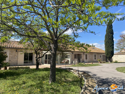 Maison - 191 m² - 7 pièces