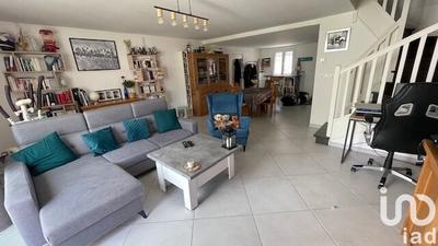 Maison - 102 m² - 5 pièces