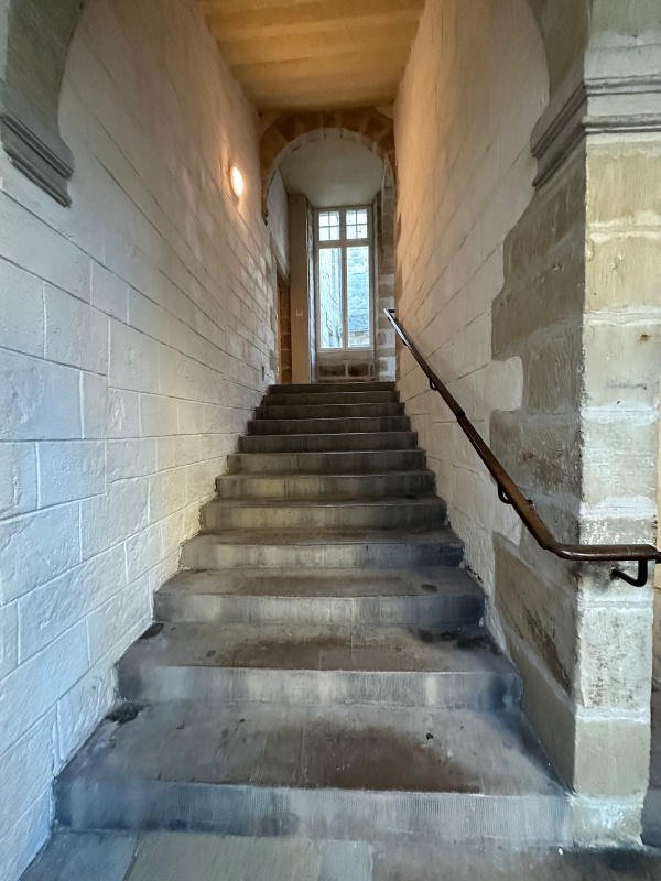 Appartement - 95 m² - 5 pièces