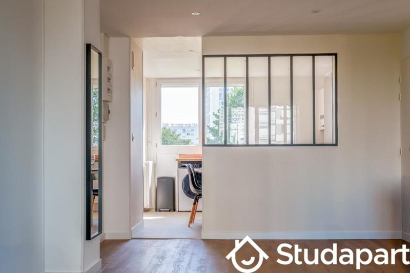 Chambre - 14 m² - 1 pièce