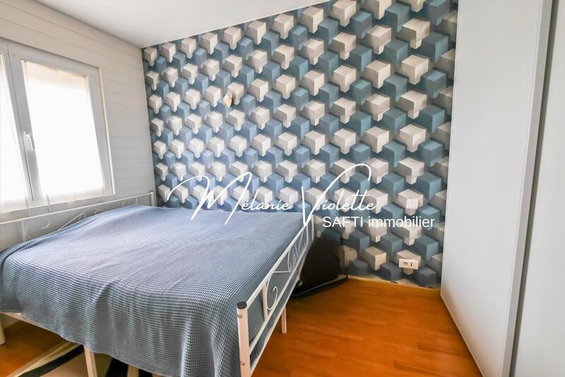 Maison - 111 m² - 5 pièces