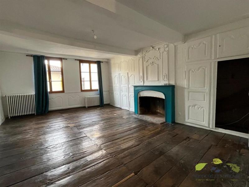 Maison - 222 m² - 7 pièces