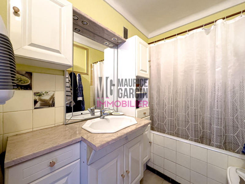 Appartement - 75 m² - 4 pièces