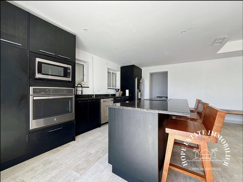 Villa - 1 100 m² - 25 pièces