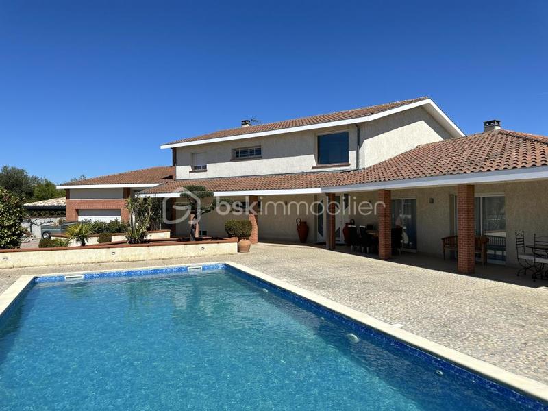 Villa - 254 m² - 7 pièces