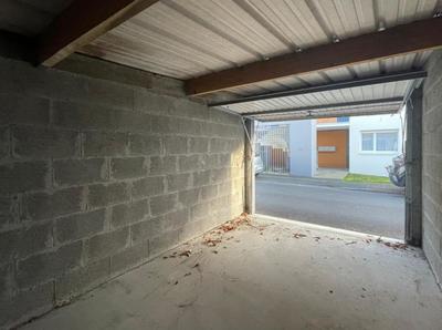 Parking / Garage - 14 m²