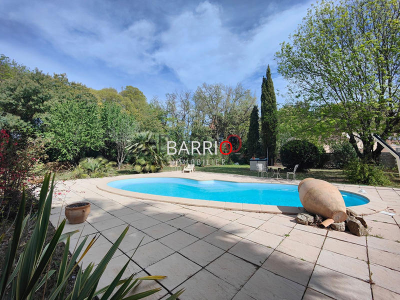 Villa - 146 m² - 6 pièces