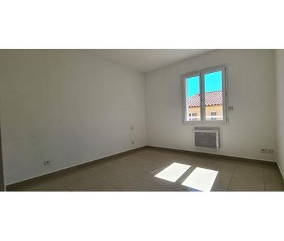 Villa - 90 m² - 4 pièces