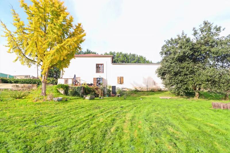 Maison en pierre - 287 m² - 9 pièces