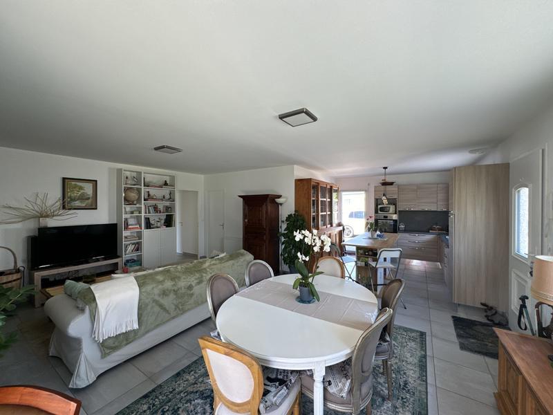 Maison - 93 m² - 5 pièces