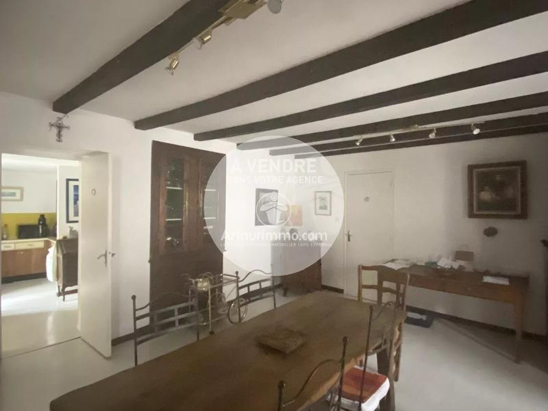 Maison - 228 m² - 8 pièces