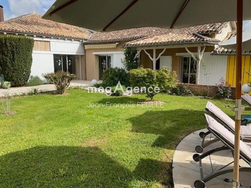 Maison - 400 m² - 10 pièces