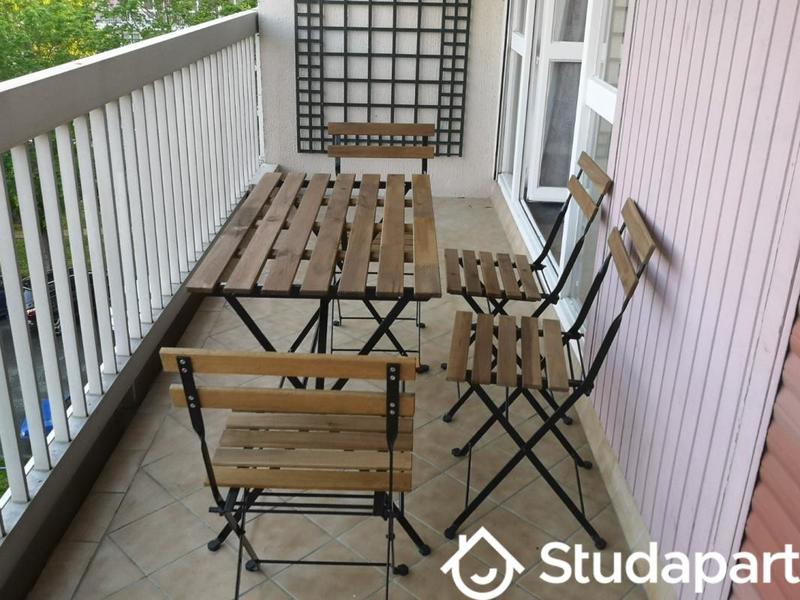 Chambre - 10 m² - 1 pièce