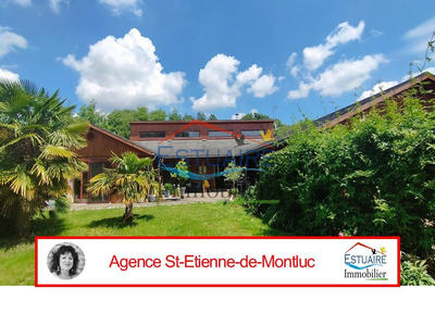 Maison - 190 m² - 6 pièces