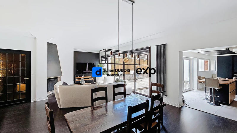 Appartement - 225 m² - 6 pièces