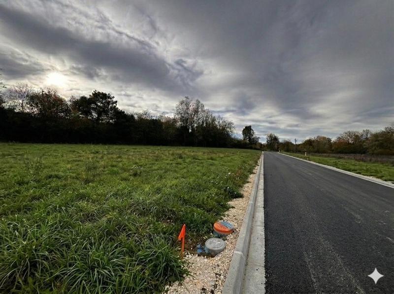 Terrain constructible - 743 m²