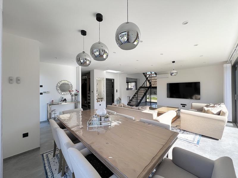 Maison contemporaine - 156 m² - 5 pièces