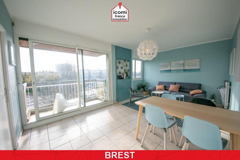 Appartement - 90 m² - 6 pièces