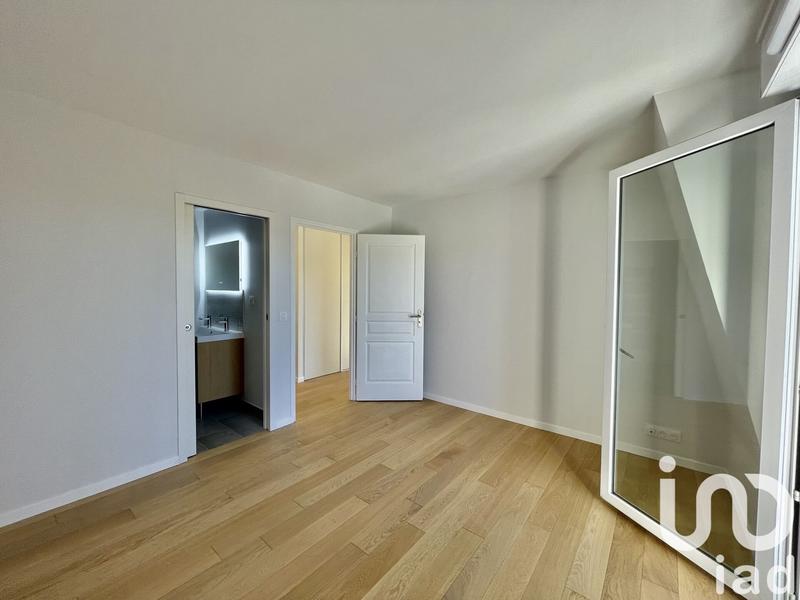 Appartement - 97 m² - 5 pièces