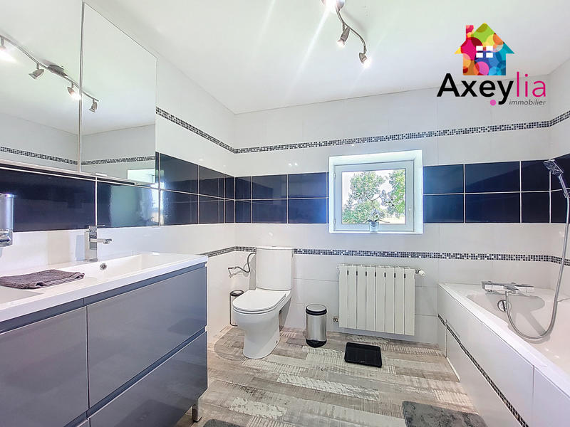 Maison - 197 m² - 7 pièces