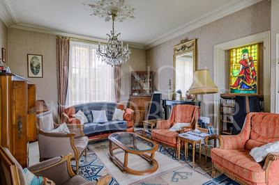 Maison - 184 m² - 7 pièces