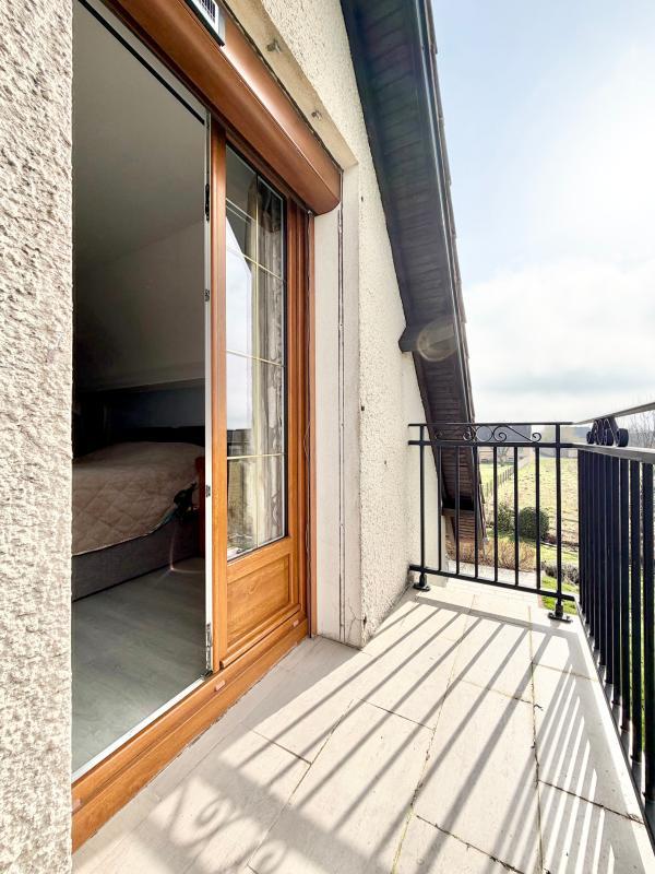 Maison - 163 m² - 7 pièces