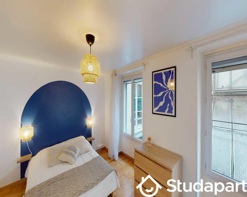 Chambre - 70 m² - 1 pièce