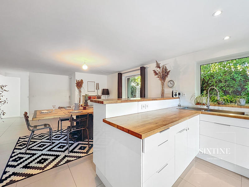 Maison - 145 m² - 6 pièces